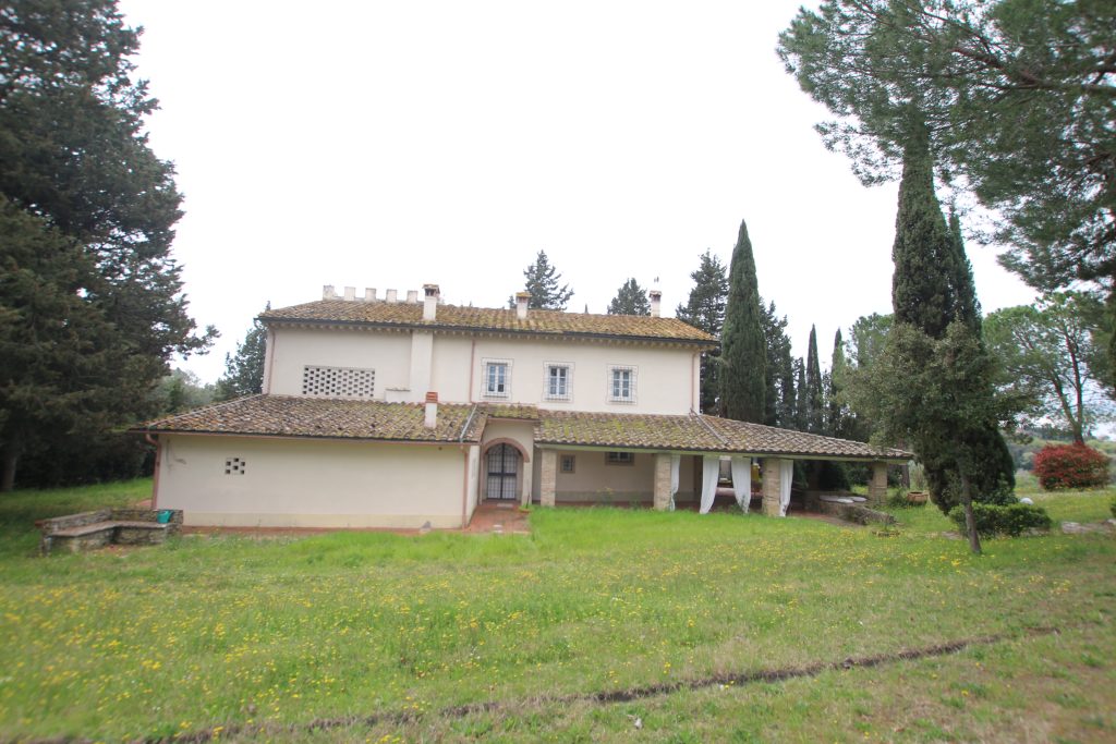 C-385: Fantastisk gård blant San Miniato-åsene